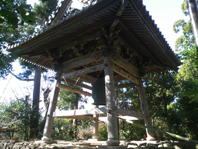 杉本寺の鐘楼