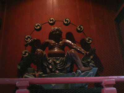 水澤寺の雷神像