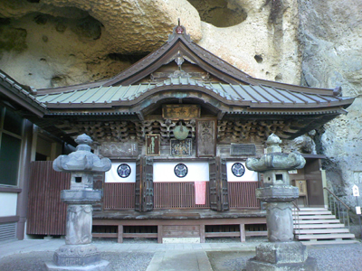 大谷寺の本堂